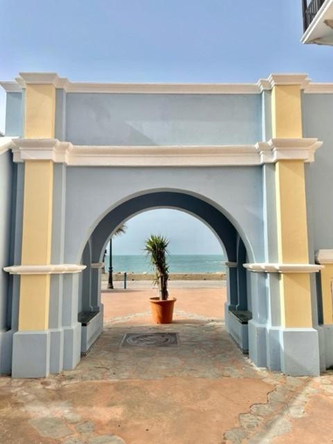 Gatu Sherry, Junto Puerto Deportivo Y Playa " Preferente Mayores De 25 Anos Y Familias " El Puerto de Santa María Exteriör bild